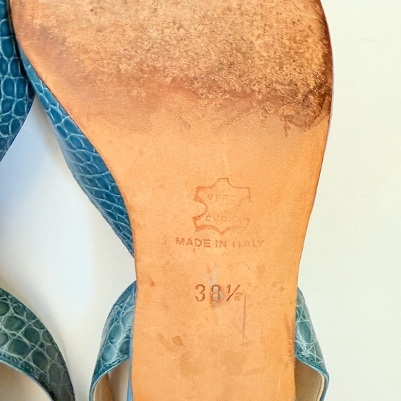 Manolo Blahnik Teal Blue Croc Embossed Leather Carolyne Slingback Heels EU 38.5 - Picture 8 of 10
